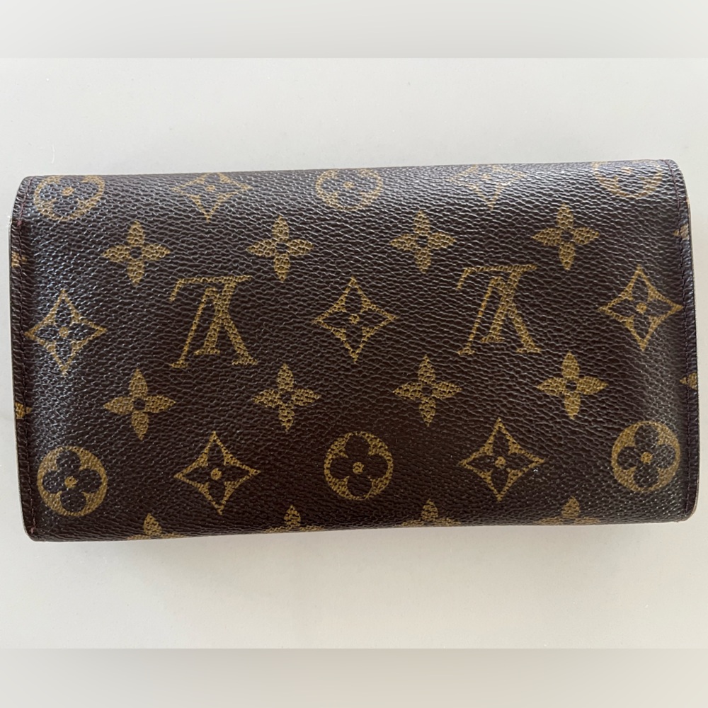 Louis Vuitton Monogram Sarah Wallet with Crossbody WOC Chain & Insert Included - Picture 5 of 15